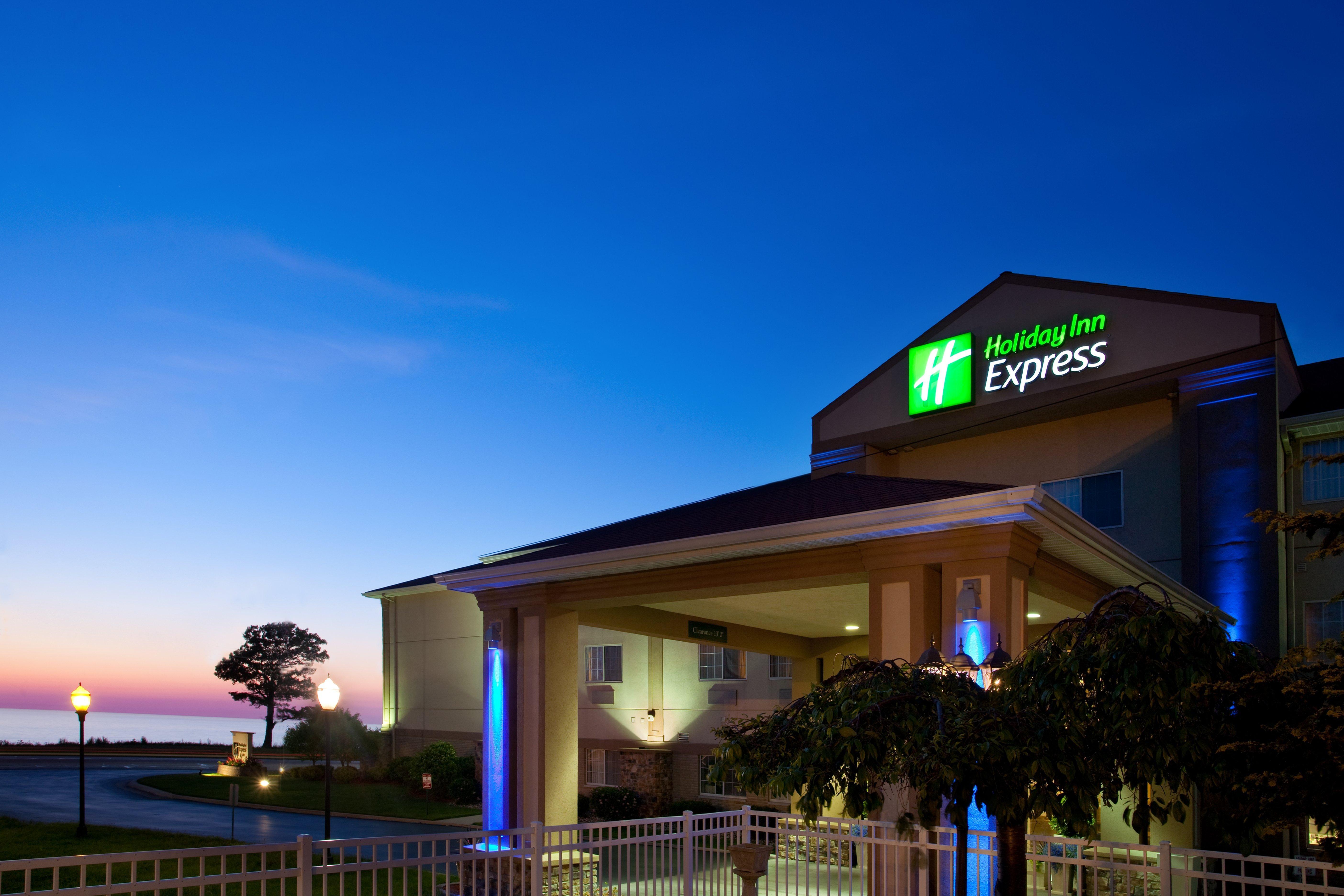 Holiday Inn Express Hotel & Suites-Saint Joseph By Ihg Esterno foto