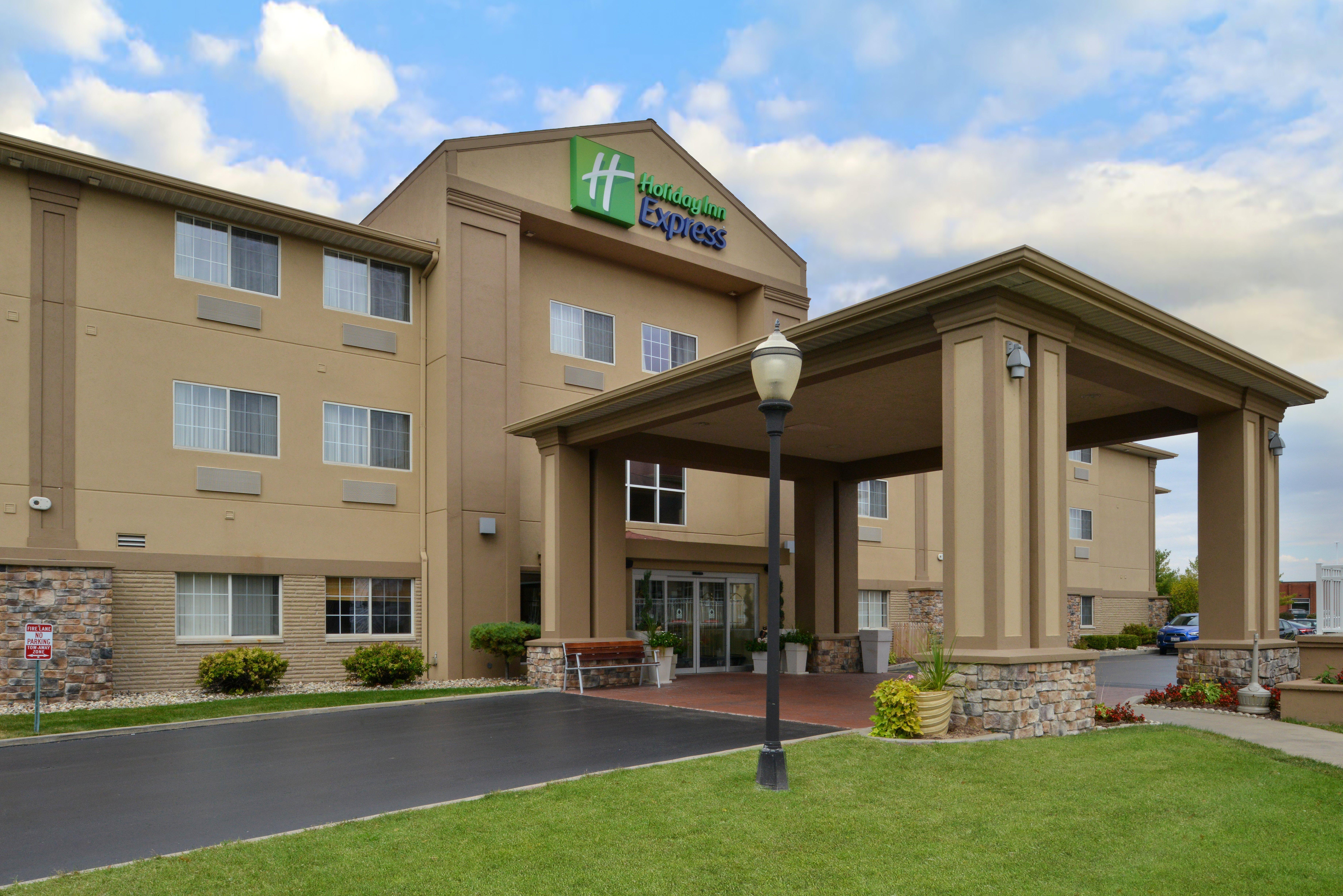 Holiday Inn Express Hotel & Suites-Saint Joseph By Ihg Esterno foto