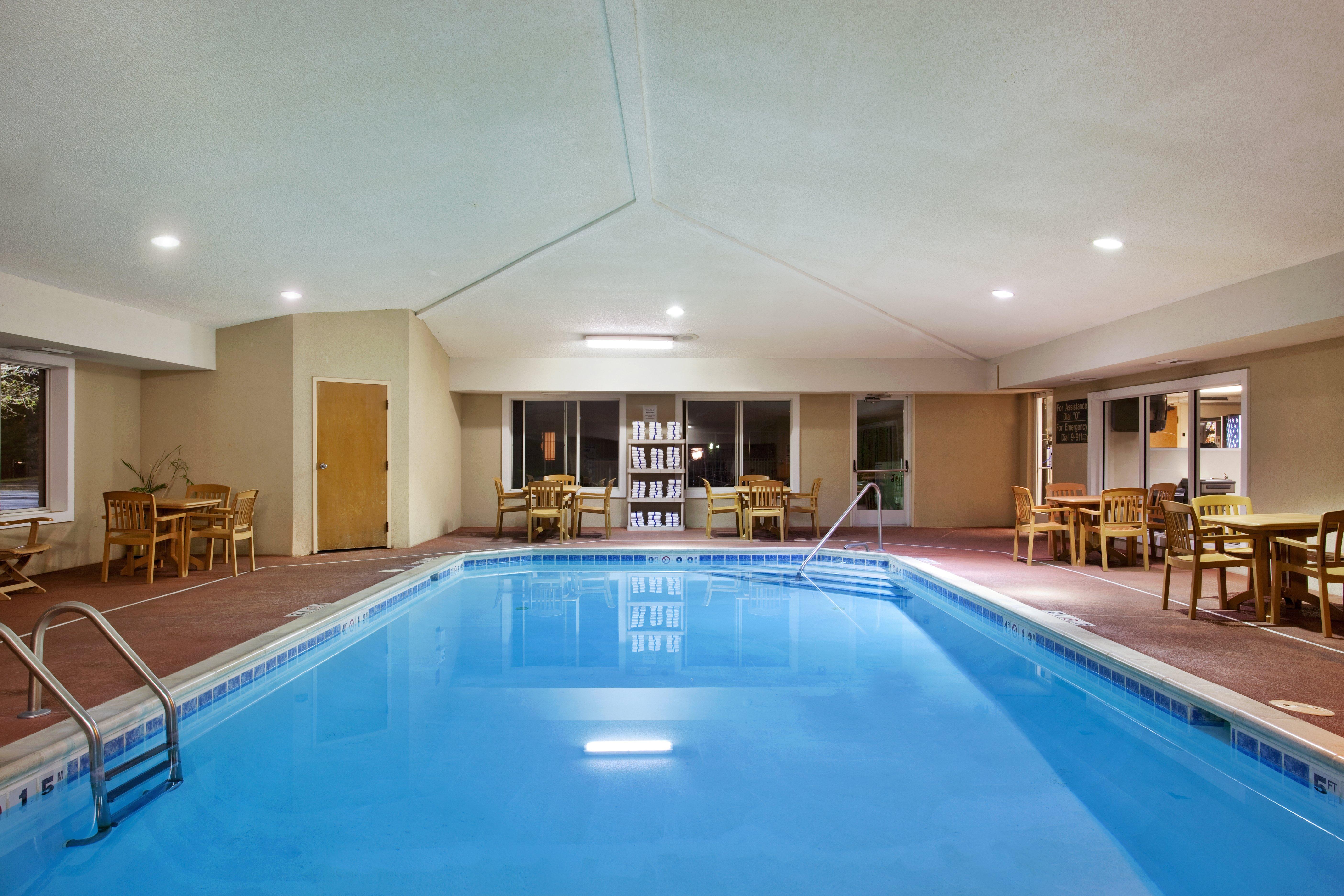 Holiday Inn Express Hotel & Suites-Saint Joseph By Ihg Esterno foto