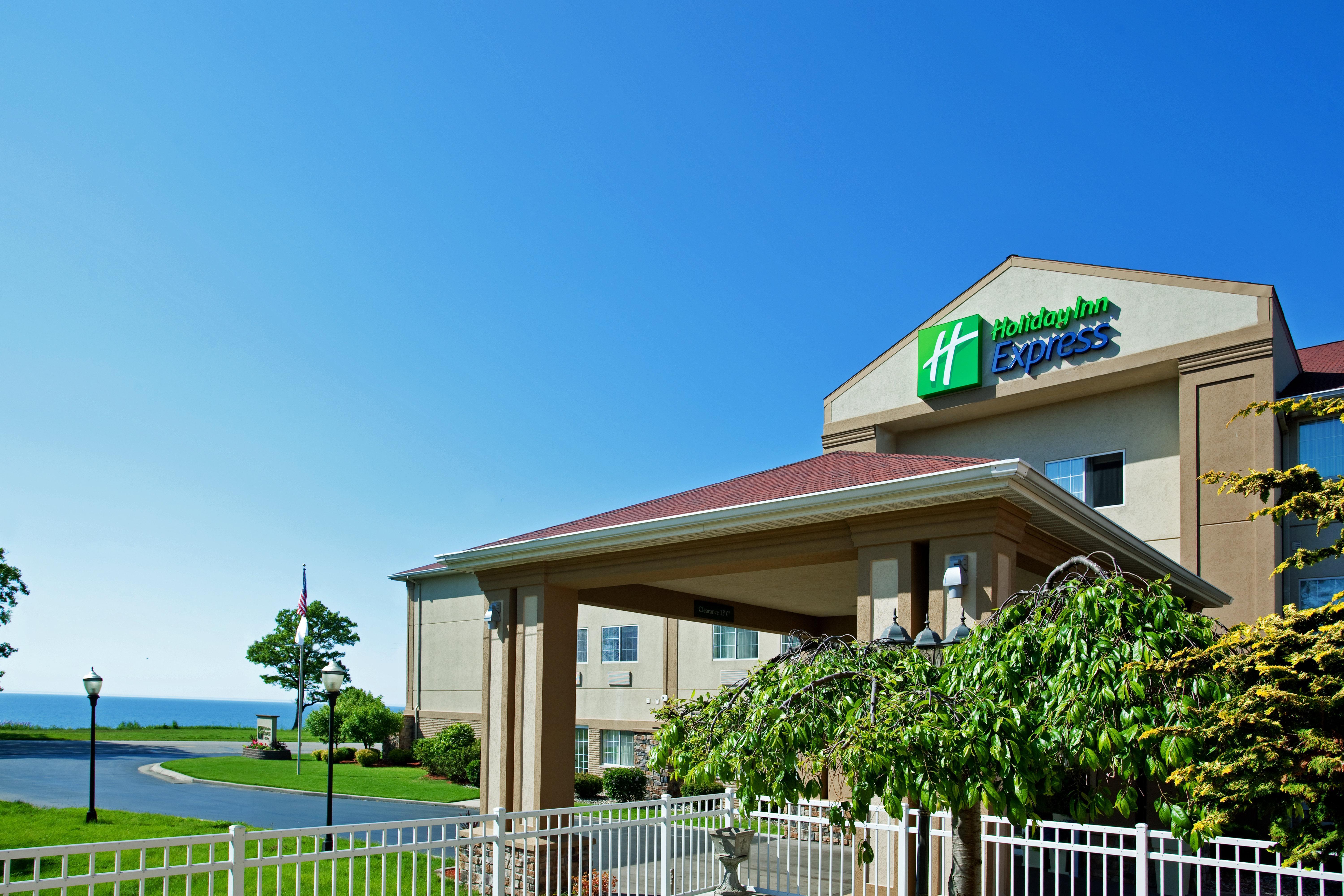Holiday Inn Express Hotel & Suites-Saint Joseph By Ihg Esterno foto