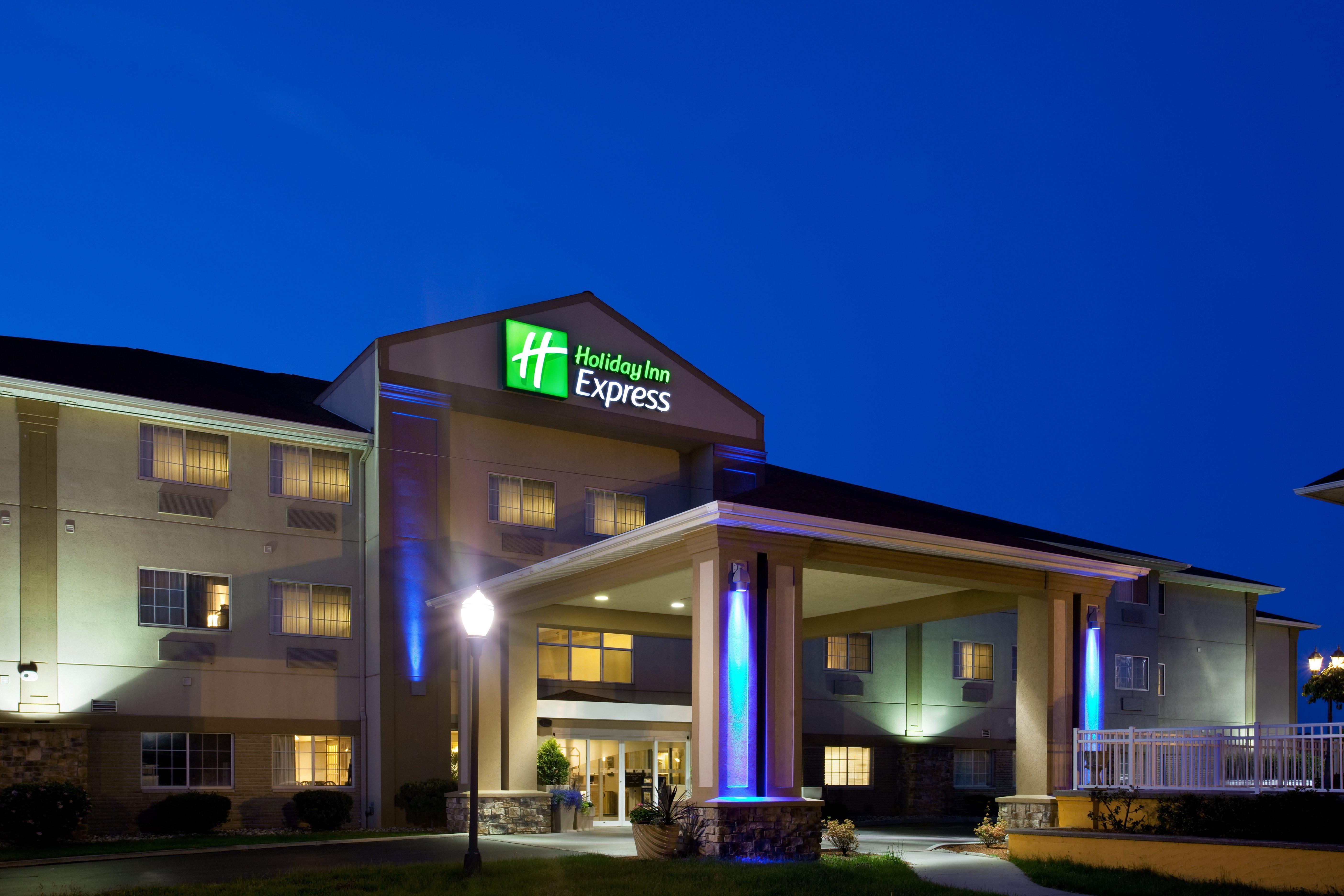 Holiday Inn Express Hotel & Suites-Saint Joseph By Ihg Esterno foto