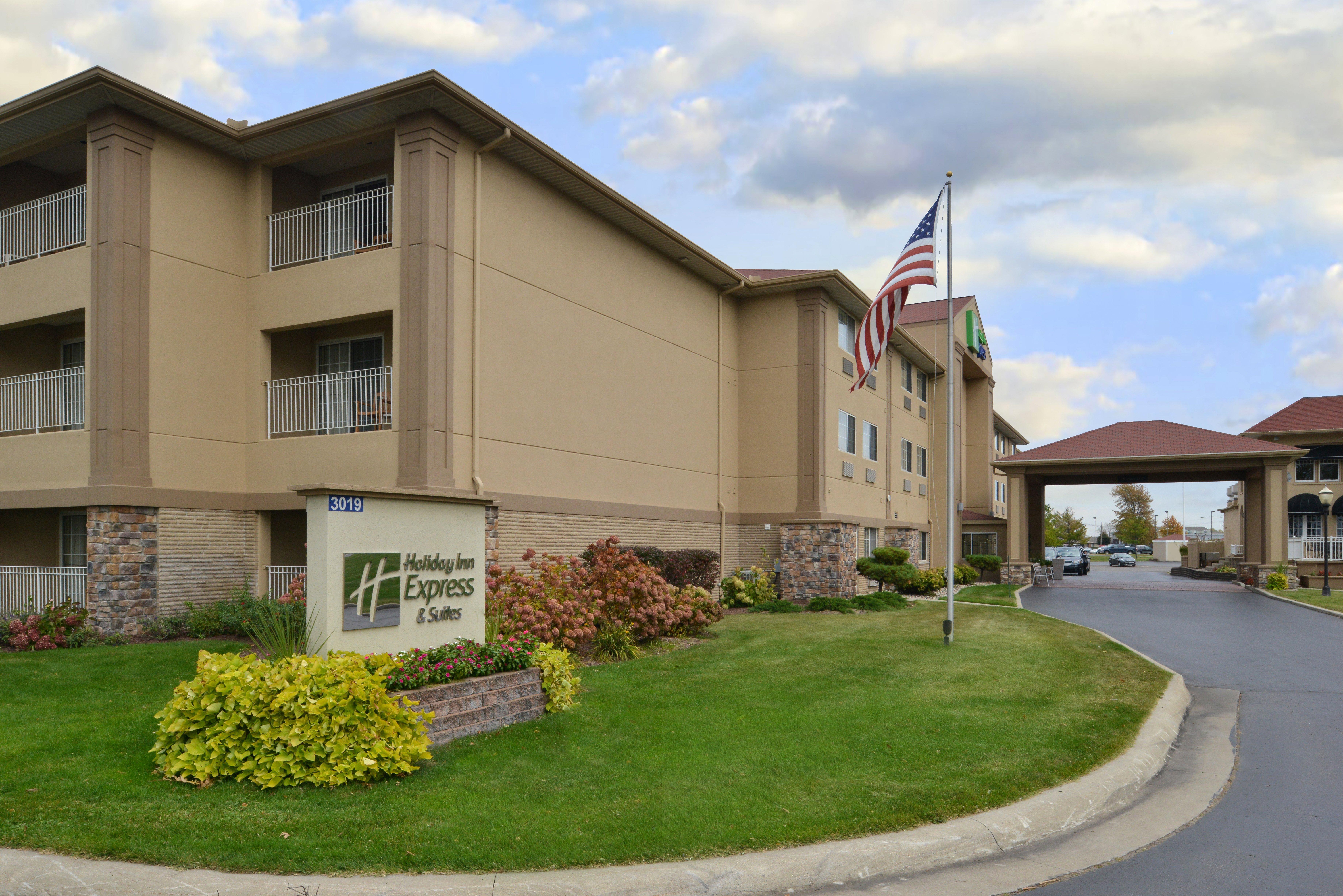 Holiday Inn Express Hotel & Suites-Saint Joseph By Ihg Esterno foto
